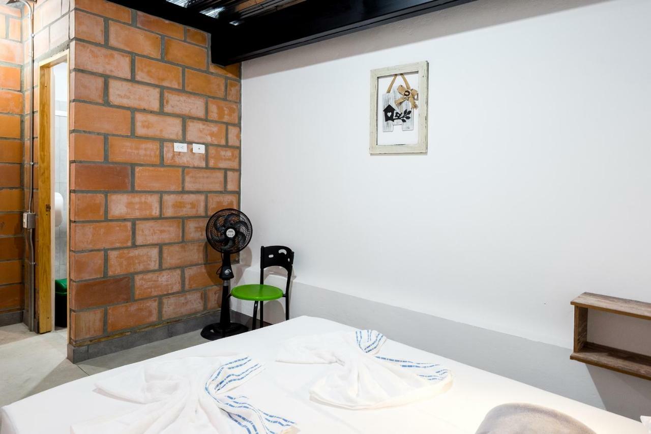 Medellin Backpacker Hostel Eksteriør bilde
