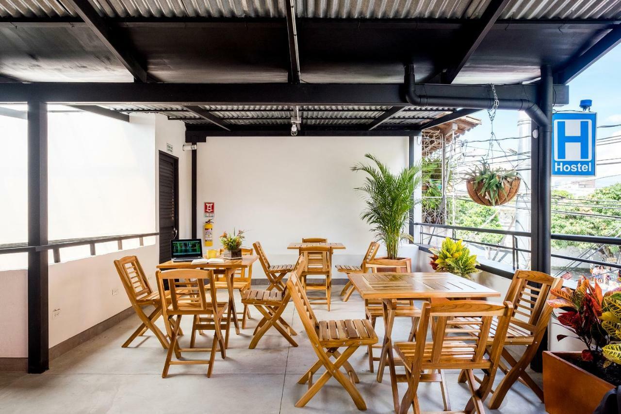 Medellin Backpacker Hostel Eksteriør bilde