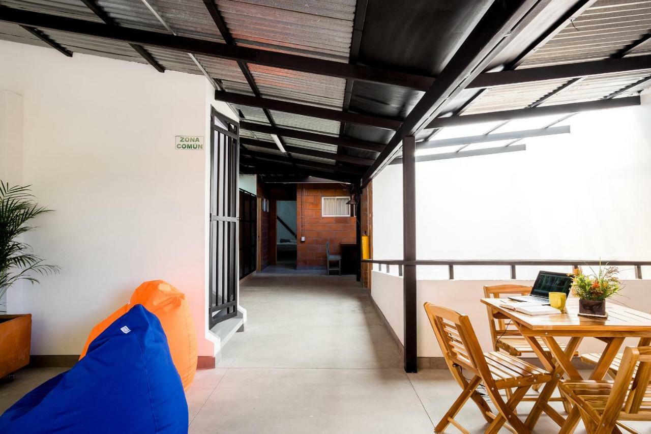 Medellin Backpacker Hostel Eksteriør bilde